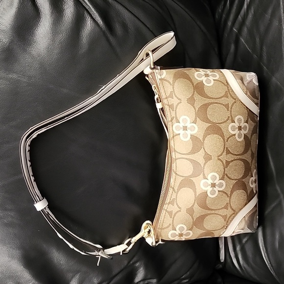 Coach Peyton Signature Clover Canvas Leather tote/crossbody/shoulder bag - Picture 4 of 8